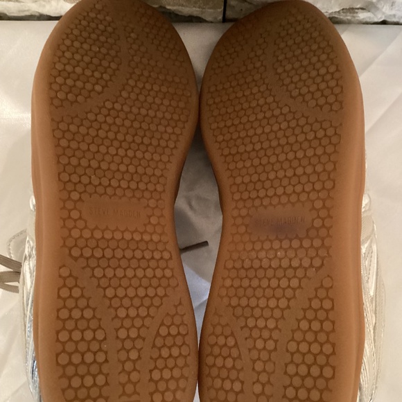 Steve Madden Madrid Sneakers - Picture 11 of 12